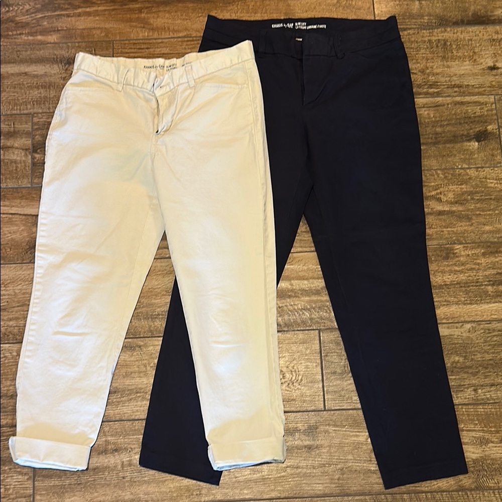 GAP Navy & Khaki Slim City Fit Cropped Pants bundle (2). Barely worn. Size 2R.